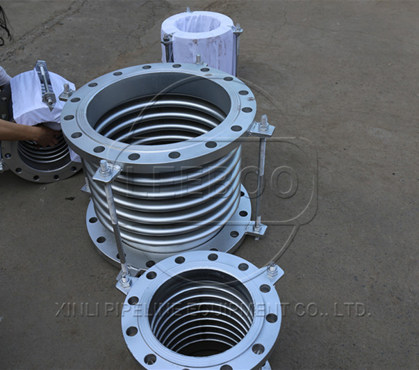 非金屬<a href=http://m.metrowesthousebuyers.com target=_blank class=infotextkey>補(bǔ)償器</a>的位移知識