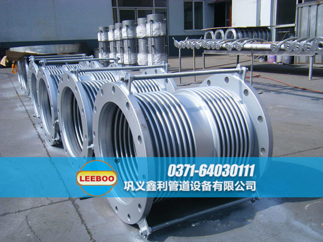 雙波<a href=http://m.metrowesthousebuyers.com target=_blank class=infotextkey>補(bǔ)償器</a>組裝現(xiàn)場(chǎng)