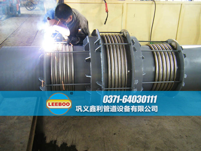 直管壓力平衡<a href=http://m.metrowesthousebuyers.com target=_blank class=infotextkey>補償器</a>生產車間